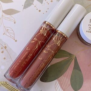 2 for 1 🌺Flower Miracle Matte Lip Color in Spiced Ginger/ Rosewood